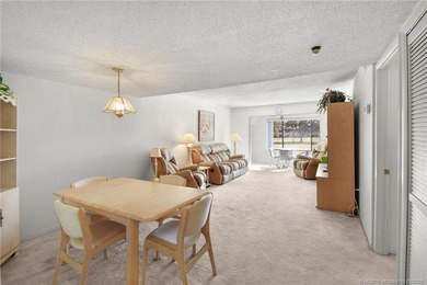 Second Floor 1/1.5 Condo with golf course views in Miles Grant - photo 3