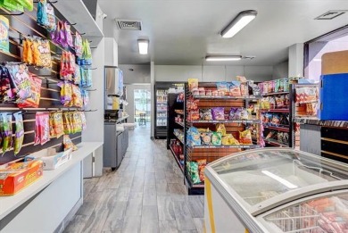 High-rise living ! 19th Floor Condo in the heart of Downtown