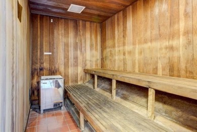 High-rise living ! 19th Floor Condo in the heart of Downtown