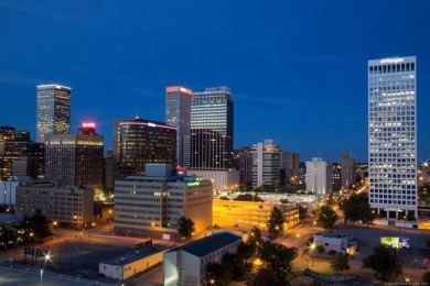 High-rise living ! 19th Floor Condo in the heart of Downtown