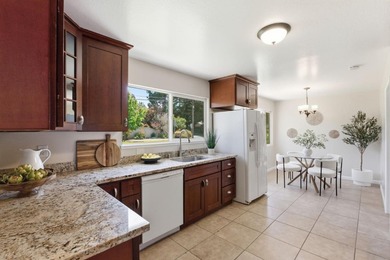 Perfectly situated in the heart of Silicon Valley and just - photo 10