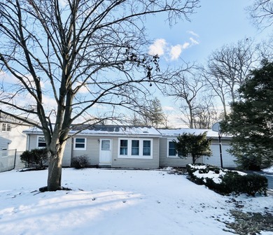 Wonder Lake Home For Sale in Wonder Lake Illinois