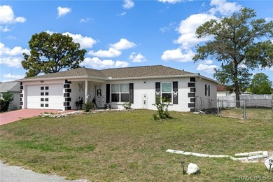 Great 3 Bedroom block home in nice area of Homosassa. Perfect - photo 3