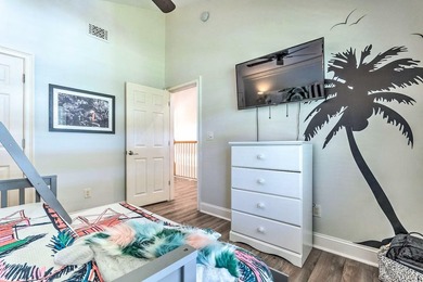 Turnkey, fully furnished and income-producing, this Destin - photo 11