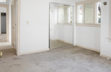 Welcome to this charming and roomy 1916 era single family home - photo 12