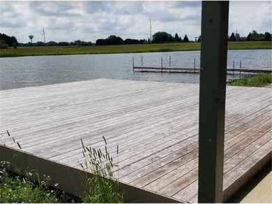 Here is the Lake property you've been looking for, if you're a - photo 4