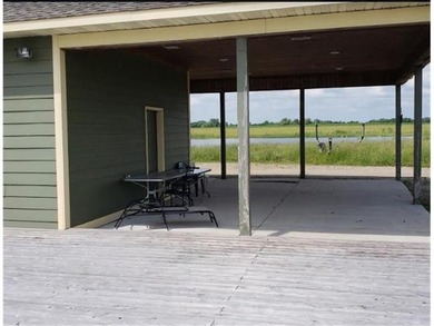 Here is the Lake property you've been looking for, if you're a - photo 5