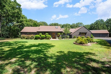 BUYERS CONTINGENCY FELL THROUGH! Welcome to a one of a kind - photo 4