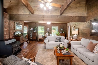 BUYERS CONTINGENCY FELL THROUGH! Welcome to a one of a kind - photo 6