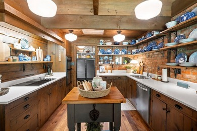 BUYERS CONTINGENCY FELL THROUGH! Welcome to a one of a kind - photo 9
