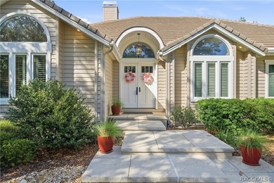 Opportunity awaits with the layout of this home. The main living - photo 6
