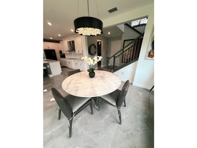 Welcome to this beautifully maintained two-story waterfront home - photo 6