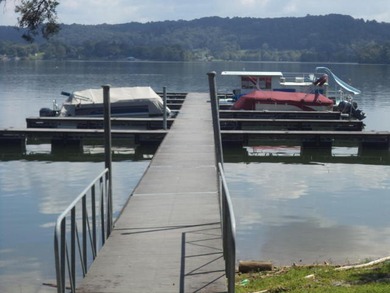 Choice lot with beautiful lake views, situated in Gated lake - photo 5