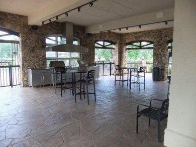 Choice lot with beautiful lake views, situated in Gated lake - photo 8