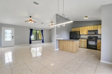 UPDATE: NEW ROOF coming-soon! Call for details! Canal front - photo 12