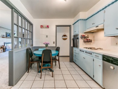 Welcome to Coronado Heights! This 3 bed, 2 bath, 2 car garage