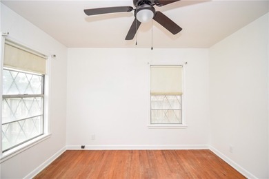 Cute and remodeled 3 bedroom house! ready to move in! Great - photo 25