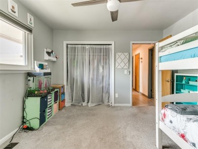 Welcome to Coronado Heights! This 3 bed, 2 bath, 2 car garage