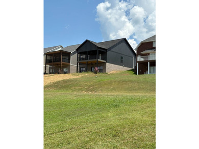 HOA includes Pool/Clubhouse Boat Dock Availability Main Level - photo 2