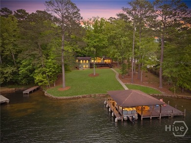 Welcome to Sunset Cove, a stunning 3 bedroom, 3 bath lakefront - photo 9