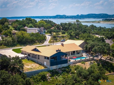 Lake Home For Sale in Canyon Lake, Texas