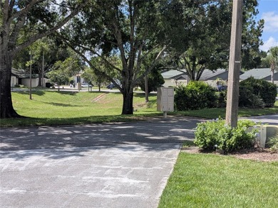 Welcome to your 2 bedroom 2 bathroom attached Villa located in a - photo 4