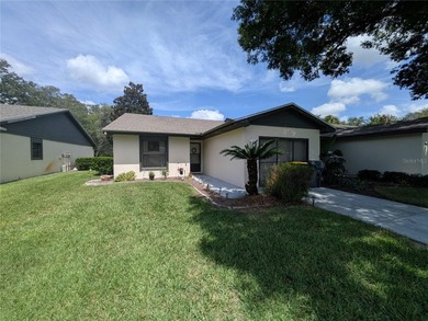 Welcome to your 2 bedroom 2 bathroom attached Villa located in a - photo 5