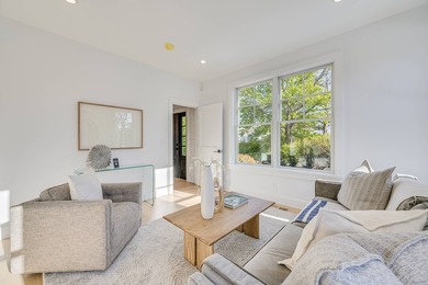 A brand-new Southampton Village traditional with the clean lines - photo 15