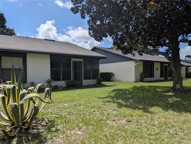 Welcome to your 2 bedroom 2 bathroom attached Villa located in a - photo 8