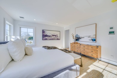 A brand-new Southampton Village traditional with the clean lines - photo 18