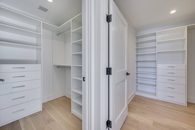 A brand-new Southampton Village traditional with the clean lines - photo 21