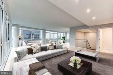 Rare opportunity to own a spectacular, one-of-a-kind, full floor - photo 2