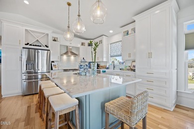 Welcome to your dream coastal retreat. This isn't just a house - photo 8