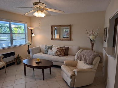 Investors dream. Cash Only. Very qualified tenant occupied with - photo 2