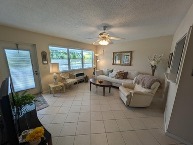 Investors dream. Cash Only. Very qualified tenant occupied with - photo 4