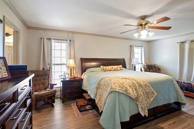 Discover an extraordinary 500 +/- acres of prime land, perfect - photo 14
