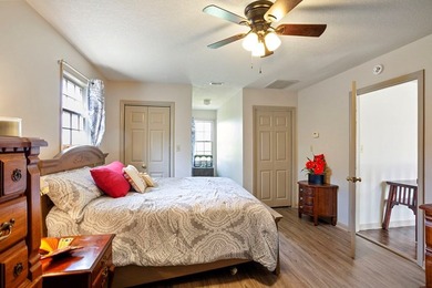 Discover an extraordinary 500 +/- acres of prime land, perfect - photo 21