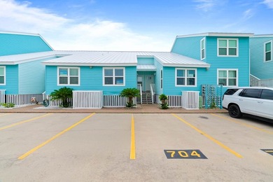 Welcome to coastal living at its finest! This beautifully - photo 21
