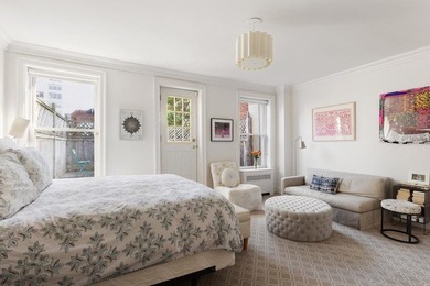 A sanctuary in the heart of the city. Moments from Central Park - photo 29