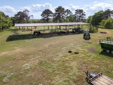 Discover an extraordinary 500 +/- acres of prime land, perfect - photo 32