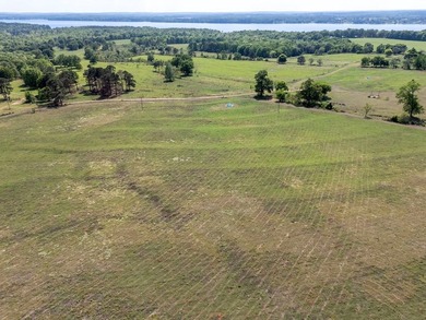 Discover an extraordinary 500 +/- acres of prime land, perfect - photo 40