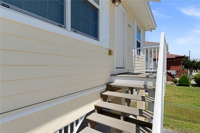 This Vacation Paradise Home on the Nature Coast is calling your - photo 10