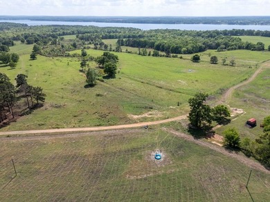 Discover an extraordinary 500 +/- acres of prime land, perfect - photo 41