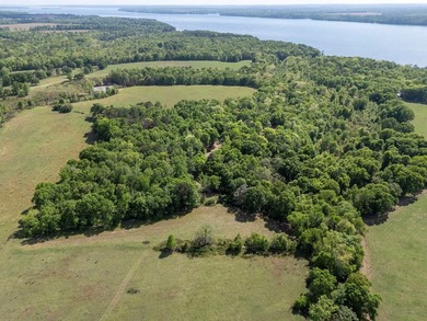 Discover an extraordinary 500 +/- acres of prime land, perfect - photo 44