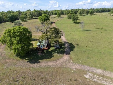 Discover an extraordinary 500 +/- acres of prime land, perfect - photo 49