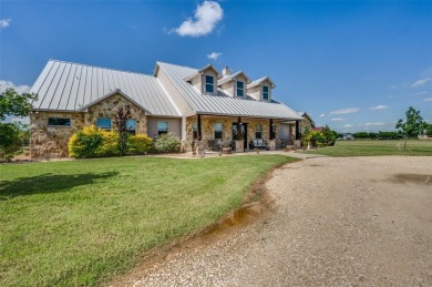 Lake Home For Sale in Tioga, Texas