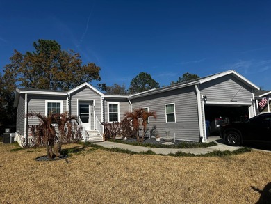 Sixmile Pond Home For Sale in Zephyrhills Florida