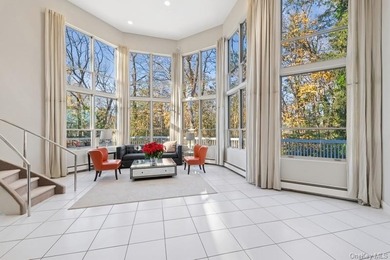 Welcome, to this very unique home where walls of glass showcase - photo 18