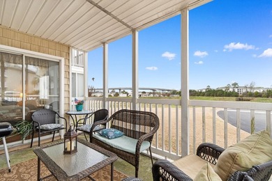 Picture yourself relaxing on your screened-in back porch, coffee - photo 23