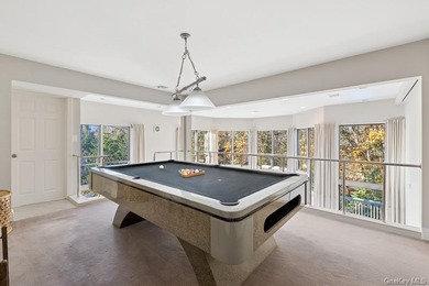 Welcome, to this very unique home where walls of glass showcase - photo 29